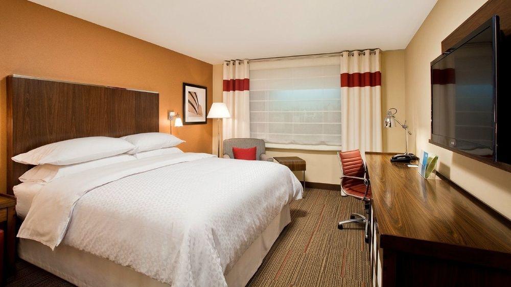 Four Points By Sheraton Detroit Novi Bagian luar foto